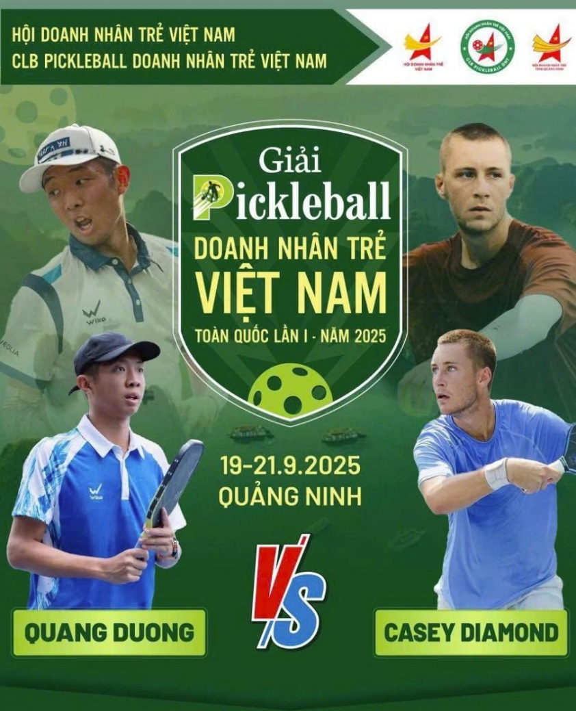 Casey Diamond trên sân đấu
